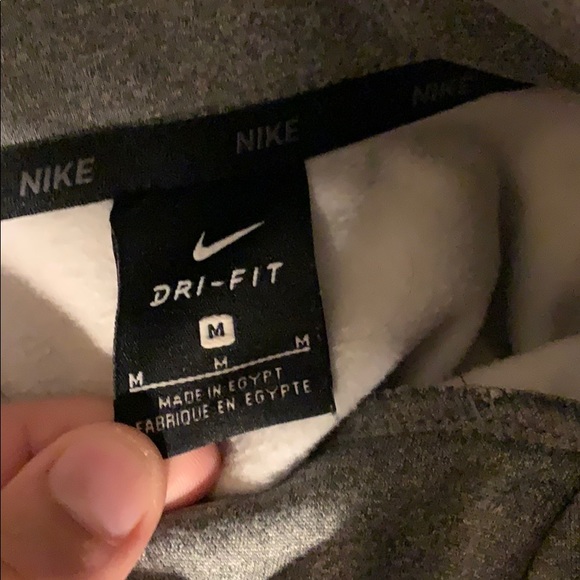 Nike drifit hoodie - Picture 3 of 3